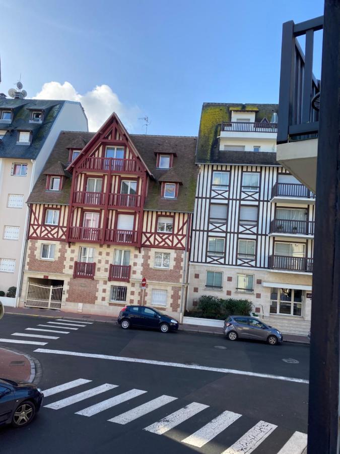 Cosy Deluxe Apartment - Deauville centre Extérieur photo